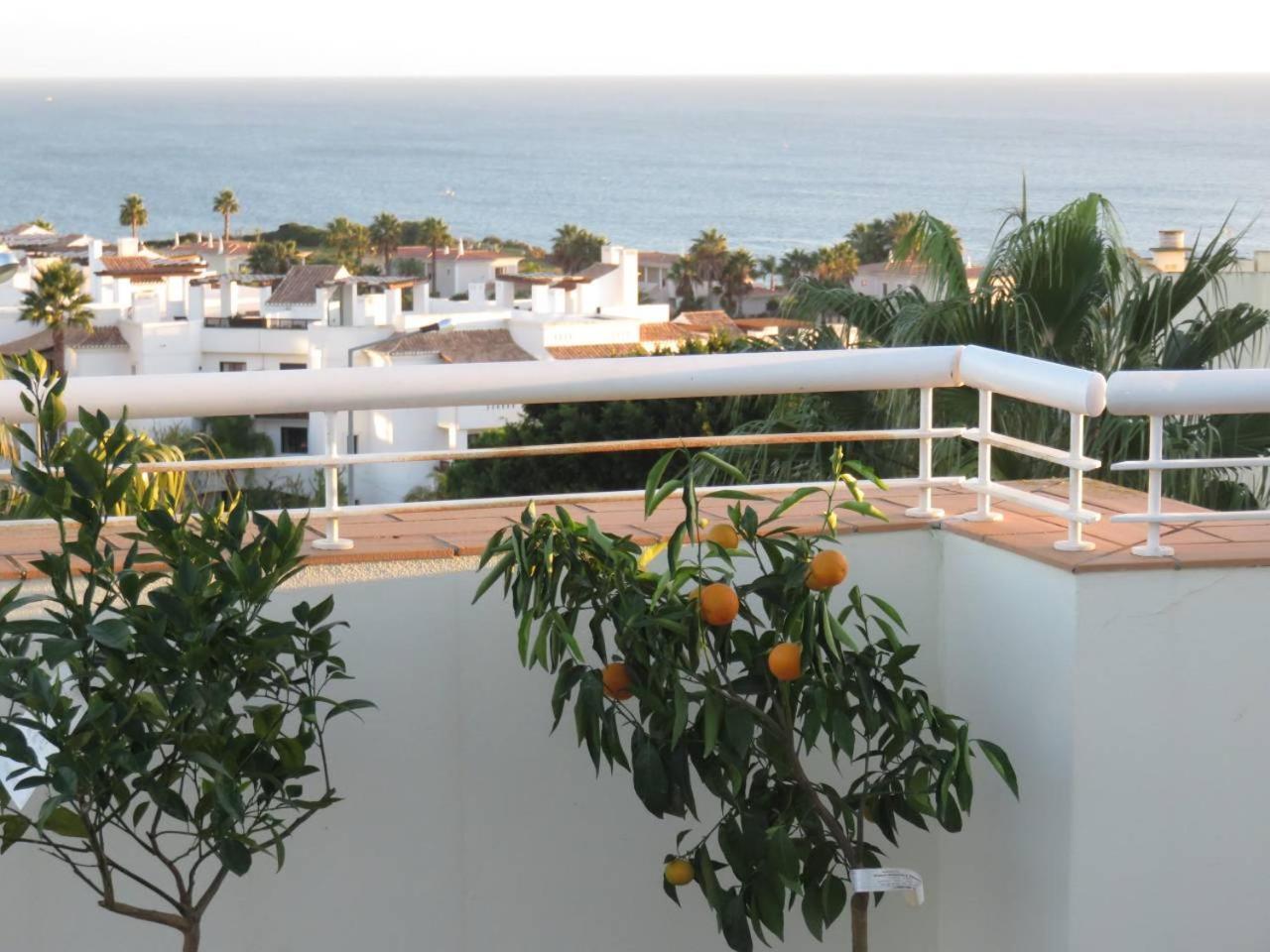 Sweden Apartment - Top Floor One Bedroom With Sea Views - Rs Lagos Luaran gambar